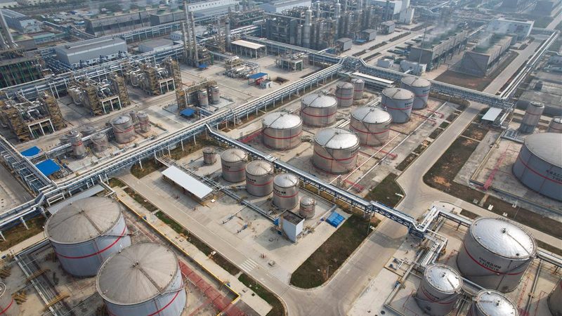 建筑涂料化工原料：揭秘其背后的技术奥秘